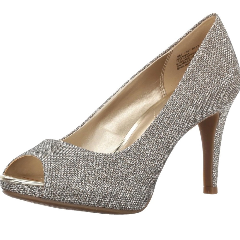 🖤🖤 Bandolino Footwear Women's Rainaa Pump, Gold Glamor Size 6.5M